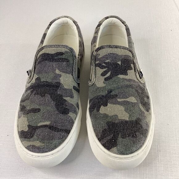 J Crew Women’s Canvas slip on Camo Chunky Sneakers Size 6.5 - Picture 2 of 10